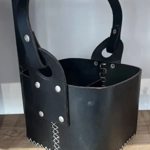 Canastos (Cuero, pintado)