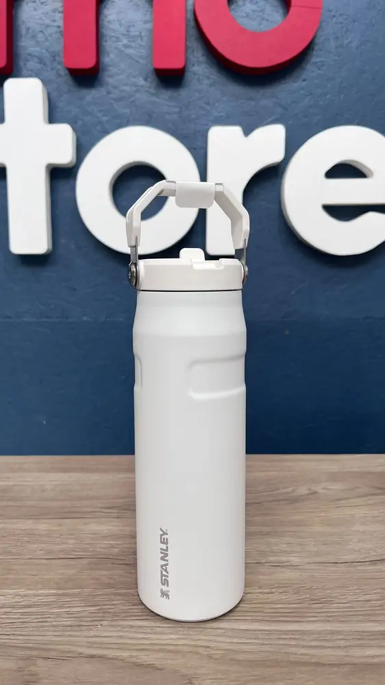 Botella Stanley IceFlow 710 ml blanca